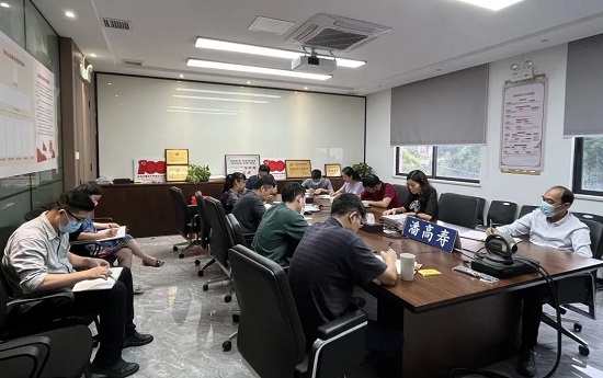 以案為鑒敲警鐘 長(zhǎng)效落實(shí)筑防線(xiàn).jpg