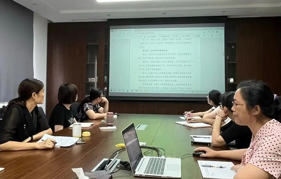 整合監(jiān)督資源 提升監(jiān)督效能——白云山潘高壽公司紀委召開大監(jiān)督體系運行工作小組會議.jpg